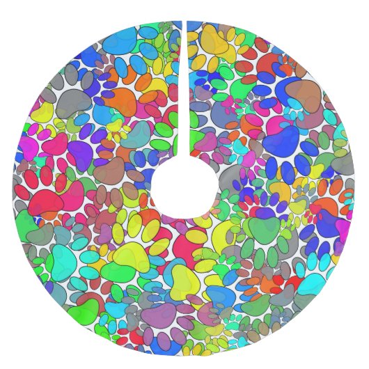 犬の足の跡が一面に広がっている ブラッシュドポリエステルツリースカート (正面)