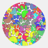 犬の足の跡が一面に広がっている ラウンドシール (正面)