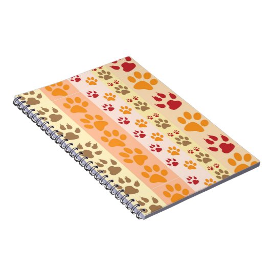 犬の足はパターンを印刷します ノートブック (右側)