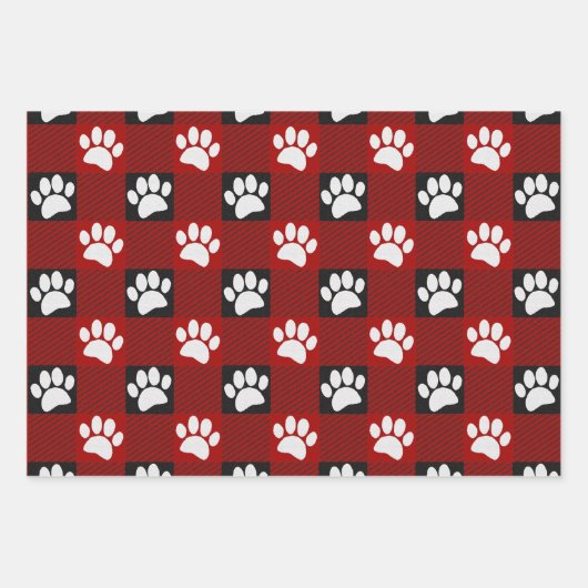 犬の足は黒と赤のバッファローのプレイドを印刷 ラッピングペーパーシート (正面)