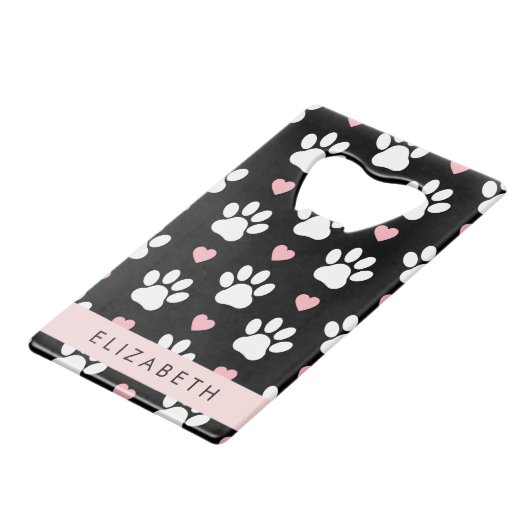 犬の足、白い手、ピンクのハート、あなたの名前 クレジットカード栓抜き (正面アングル)