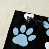 犬の足、青い手、白いハート、あなたの名前 ビーチタオル (インサイチュ)