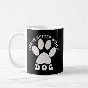 犬の銀の質感のある文字で人生は良い コーヒーマグカップ