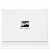 犬の風光明媚な公園の風光明媚な風景 (内部横(上))