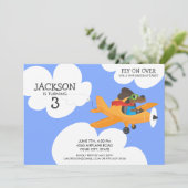 犬の飛んでいるな飛行機のかわいい男の子の誕生会 招待状 (スタンド正面)