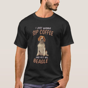 犬の飼い主アート コーヒーを飲んでペットを撫でていたい Tシャツ