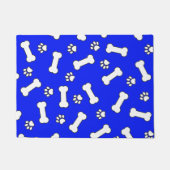 犬の骨と手が青と白のパターンを印刷 ドアマット (正面)