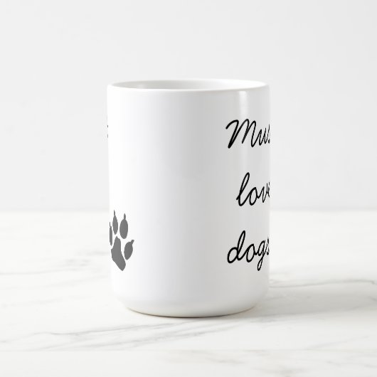 犬の黒い足のプリントのマグを愛さなければなりません コーヒーマグカップ (中央)