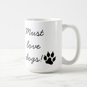 犬の黒い足のプリントのマグを愛さなければなりません コーヒーマグカップ
