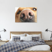 犬の鼻の極端なクローズアップ。 キャンバスプリント (インサイチュ (寝室))