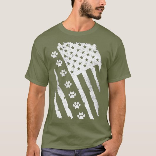 犬のPawsVintageとアメリカ国旗のポープリント Tシャツ (正面)