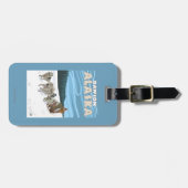 犬のSledding場面-ドーソン、アラスカ ラゲッジタグ (正面横)