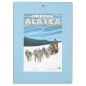 犬のSledding場面- Cordova、アラスカ クリップボード (裏面)