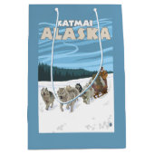 犬のSledding場面- Katmai、アラスカ ミディアムペーパーバッグ (正面)