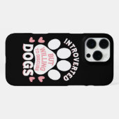 犬は内向的だけど犬の話なら喜んで iPhoneケース (裏面横)