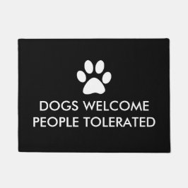 犬は大目に見る ドアマット