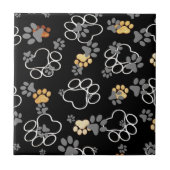 犬は灰色を歩く |黒セラミックタイル タイル (正面)