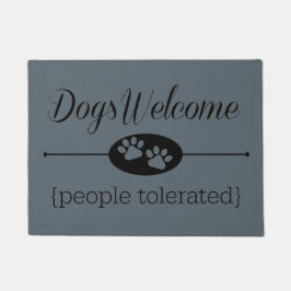 犬は-人々によって容認されるドア・マットを歓迎します ドアマット