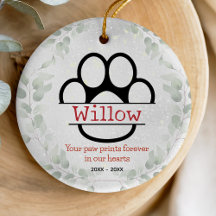 犬や猫のペットの記念歩道の緑のリース