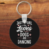 犬や踊りのギフト犬を愛する女の子よ キーホルダー (正面)