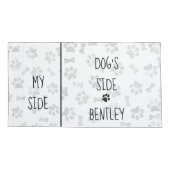 犬をテーマにしたベッドルームポーズマイサイドドッグサイドをプリント 枕カバー (裏面)