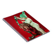 犬を飾っている小さい男の子 ノートブック (右側)