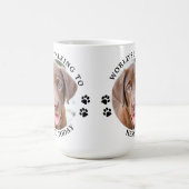 犬カスタムと話しおもしろいているペットの写真 コーヒーマグカップ (中央)