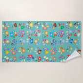 犬カッコいいが足をカラフル踏む ビーチタオル (正面)