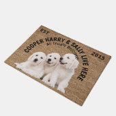 犬パーソナライズされた三人 ドアマット (アングル)
