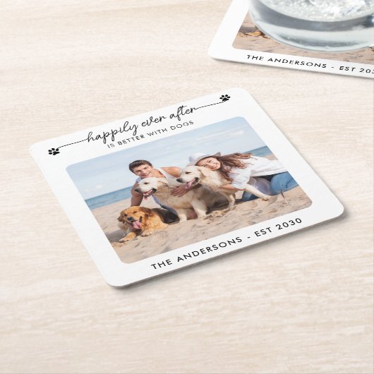 犬モダンのペットの後を楽しく撮結婚影 スクエアペーパーコースター (アングル)