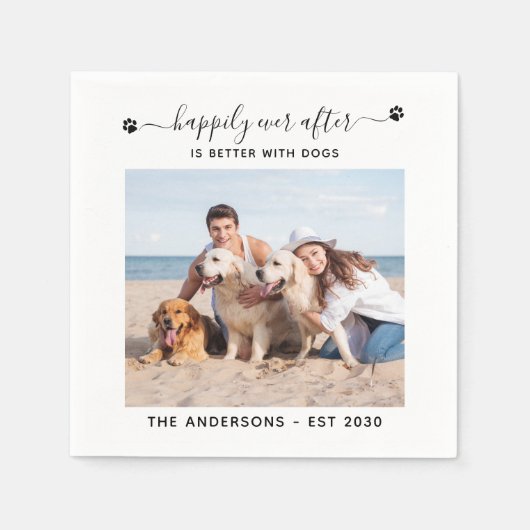 犬モダンのペットの後を楽しく撮結婚影 スタンダードカクテルナプキン (正面)