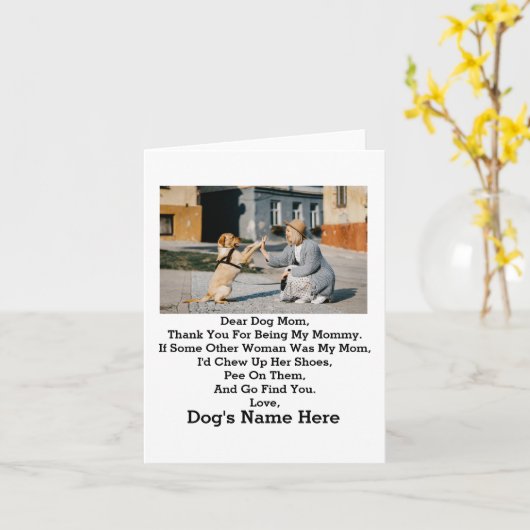 犬モダンパーソナライズされた母の母の日の写真 カード (黄色い花)