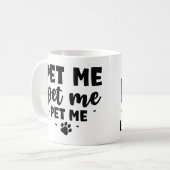 犬好きのための陶器マグカップ「撫でて」 コーヒーマグカップ (正面左)