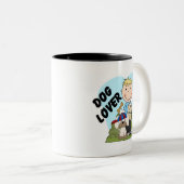 犬好きブロンドボーイTシャツとギフト ツートーンマグカップ (正面右)