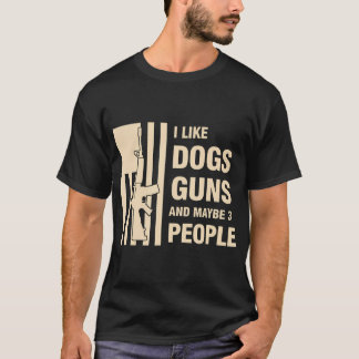 犬好き 私は犬 銃 そして多分3人 Tシャツ