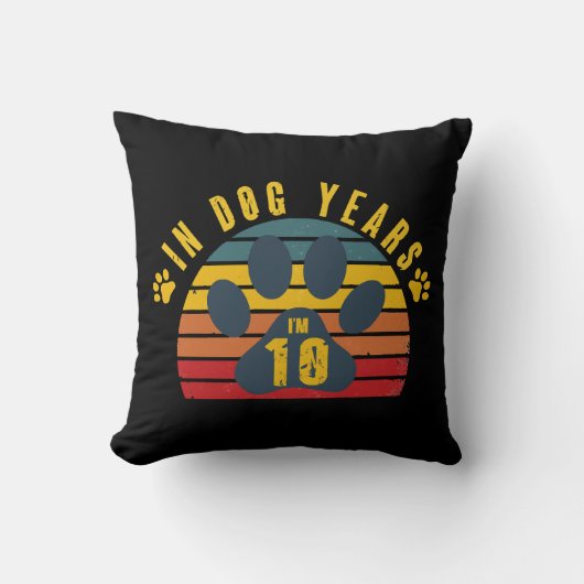 犬年齢で10歳 クッション (正面)