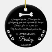 犬記念悔やみや弔慰。名前をカスタムすると文字 セラミックオーナメント (裏面)