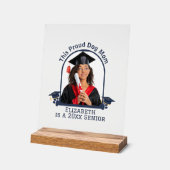 犬誇りを持った母はシニアだ – カスタム卒業 アクリルサイン (傾斜)