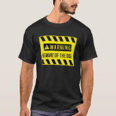犬警告の看板に用心せよ Tシャツ (正面)