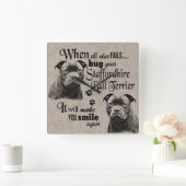 (犬)スタッフォードブル・テリアが失敗した場合 スクエア壁時計 (ホーム)