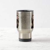 (犬)ドーベルマン・ピンシェルの冬のポートレート トラベルマグ (中央)