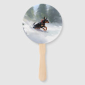 （犬）ドーベルマン・ピンシェルクリスマスの雪の冬 ハンドファン (正面)