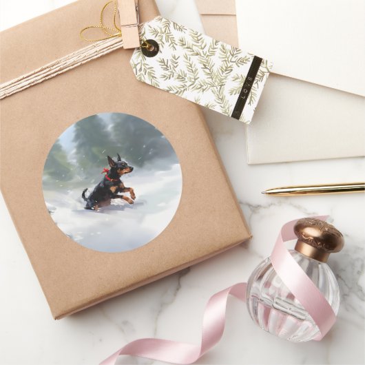 （犬）ドーベルマン・ピンシェルクリスマスの雪の冬 ラウンドシール (ギフト)