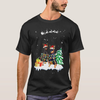 (犬)ドーベルマン・ピンシェルトナカイクリスマスライトクリスマスまたは Tシャツ