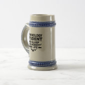 犯罪学生No睡眠Noお金Noライフ ビールジョッキ (正面左)