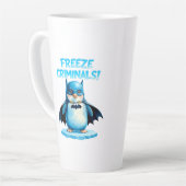 犯罪者の凍結 – Dark Penguin カフェラテマグ (左アングル)