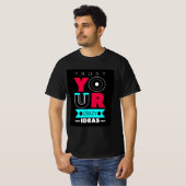 狂ったアイデアを信じろ Tシャツ (正面フル)