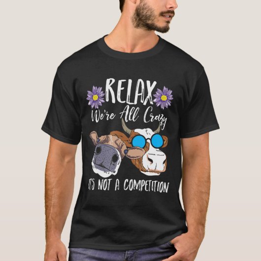 狂っ熱狂するた群れの牛 Tシャツ (正面)