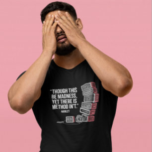狂気の方法:ミニマルな舞台裏シアター Tシャツ
