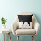 狡猾な黒猫は足を危険にさらしていた クッション (椅子)